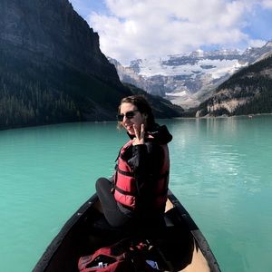 Meet your Posher, Chloe